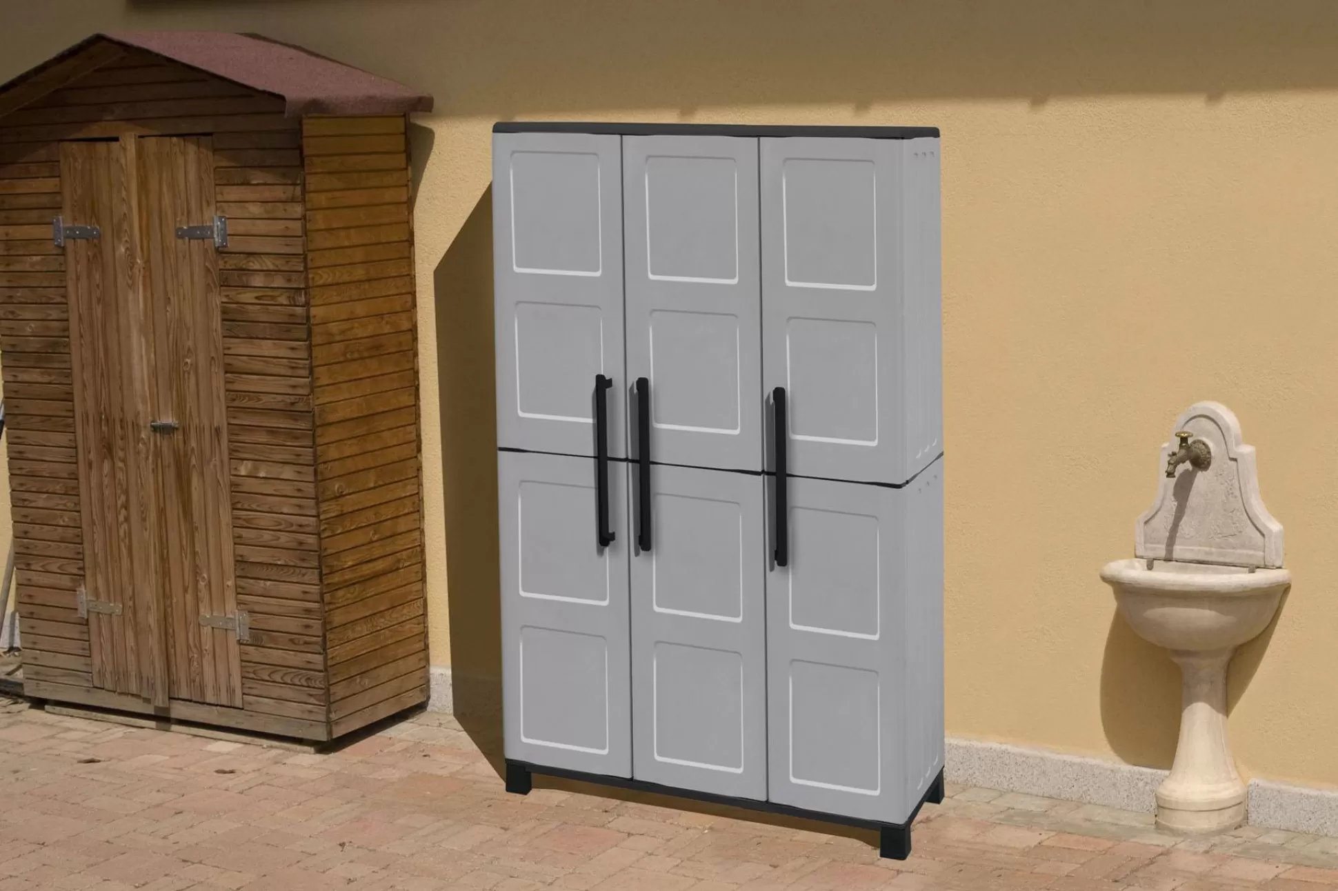 Dmora Armadi Da Esterno<Armadio da esterno Aruro, 102x37h169 cm, Grigio chiaro e Nero Finitura quadri