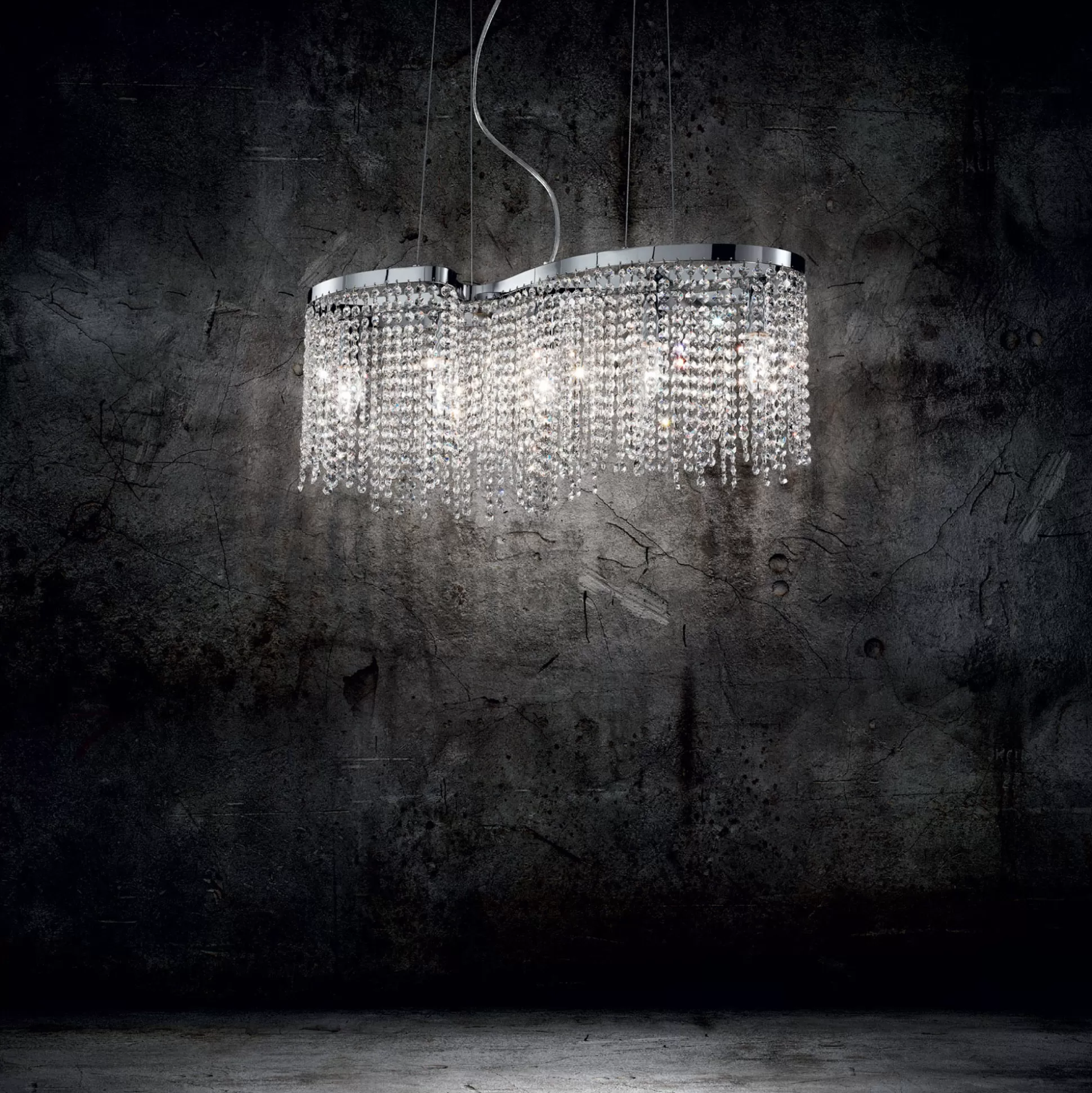 Dmora Lampade A Sospensione<Lampada a sospensione, Lampadario, Luminare sospeso, Lampada a pendente, 65x19h40 cm, Cromo