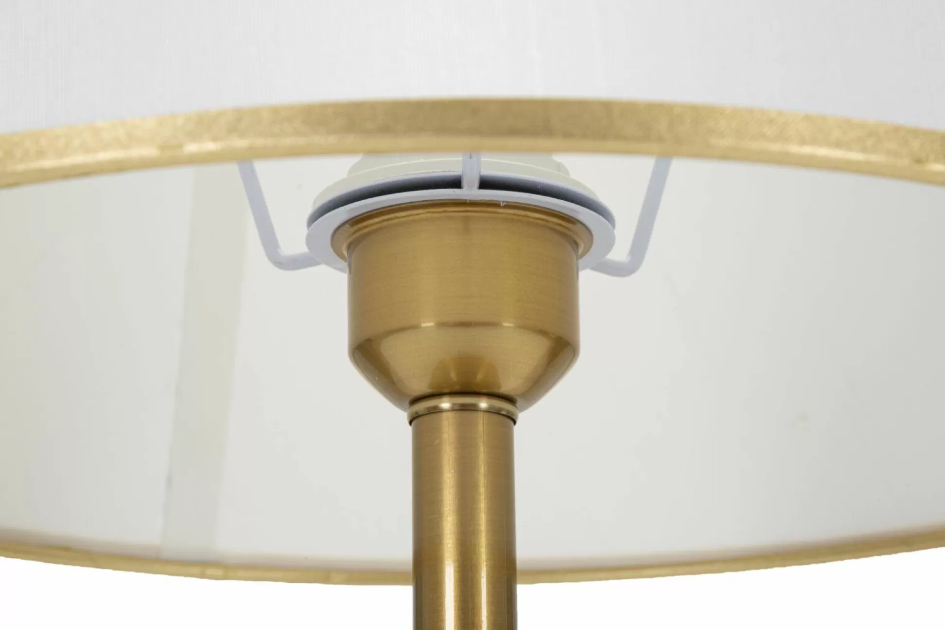 Dmora Lampade Da Tavolo<Lampada da tavolo Sinopia, Bianco e Oro, 31x31 h52 cm