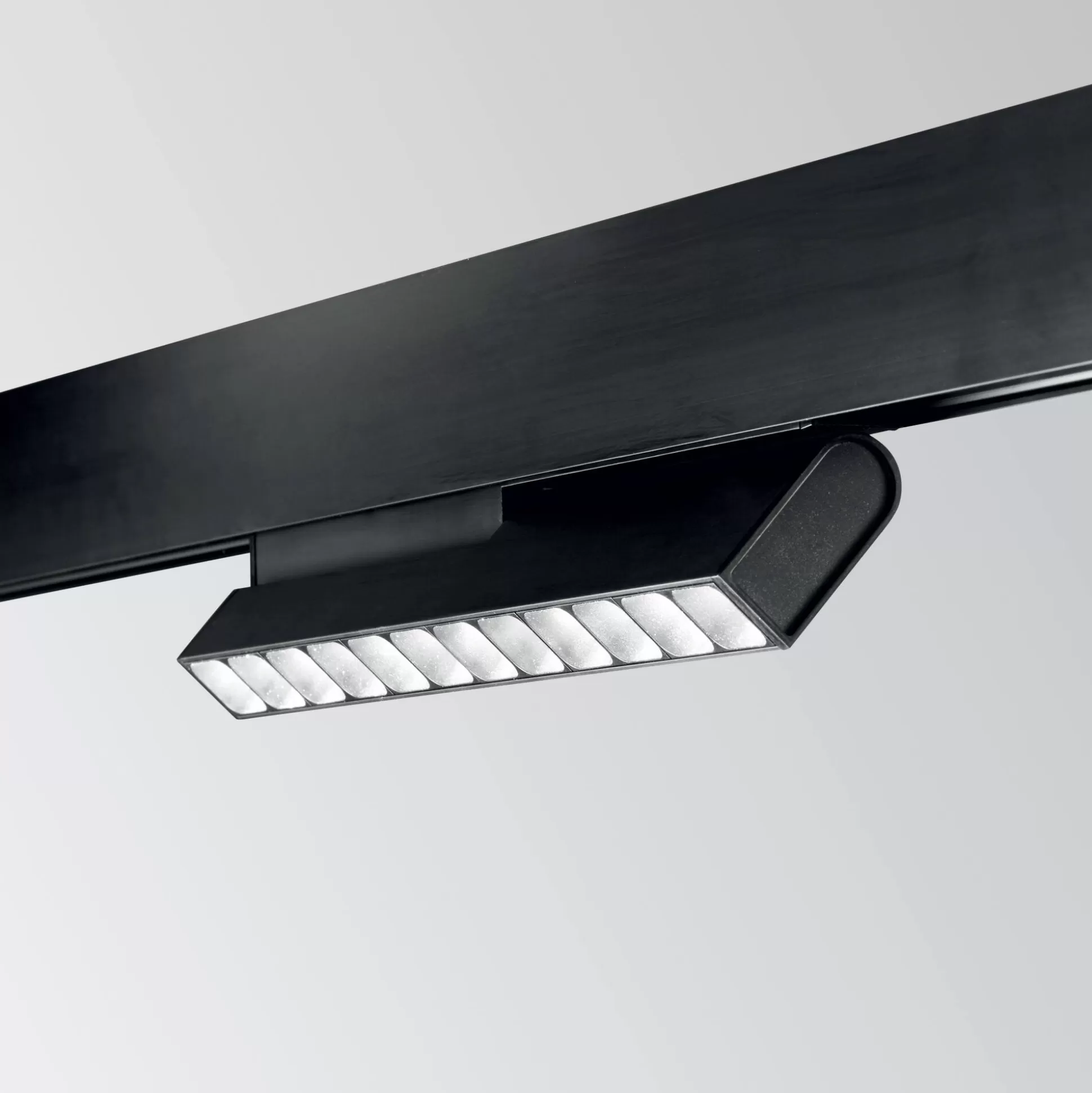Dmora Sistemi Luce Binari<Sistema luce binario EGO FLEXIBLE ACCENT 13W 3000K ON-OFF BK, 28 x 2 x h9 cm,